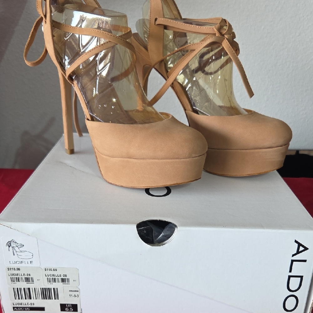 Aldo Women's Beige Platform Heels